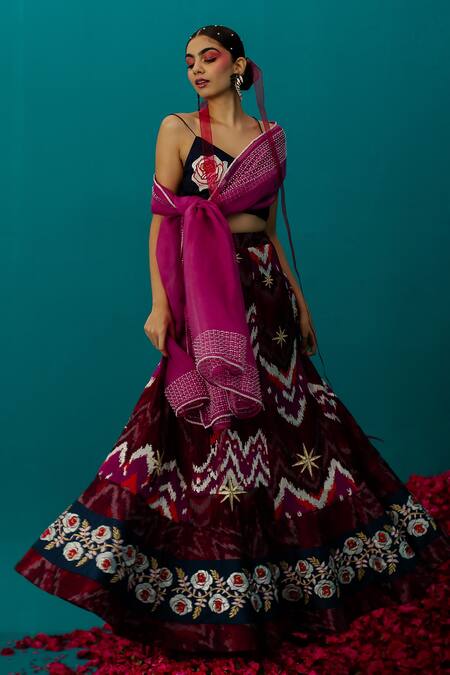 Buy Latha Puttanna Pink Silk Organza Embroidered Pearls Work Dupatta Online at Aza Fashions Buy_Latha Puttanna_Pink Silk Organza Embroidered Pearls Work Dupatta _Online_at_Aza_Fashions