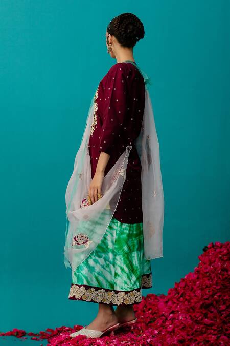 Buy_Latha Puttanna_Maroon Silk Embroidery Round Neck Star Woven Tunic_Online_at_Aza_Fashions