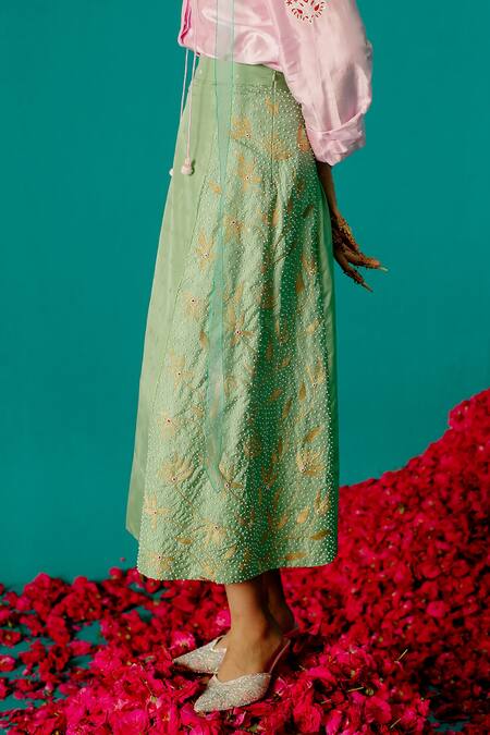 Shop_Latha Puttanna_Green Karnataka Silk Embroidered Floral Skirt _Online_at_Aza_Fashions