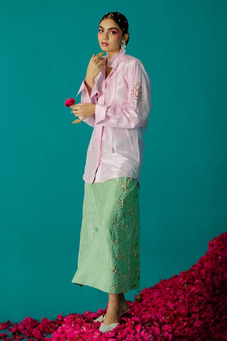 Latha Puttanna_Green Karnataka Silk Embroidered Floral Skirt _at_Aza_Fashions