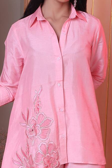 Sunita Nagi_Pink Dupion Silk Embroidered 3d Flower Collared Neck Placement Kurta And Pant Set _Online_at_Aza_Fashions
