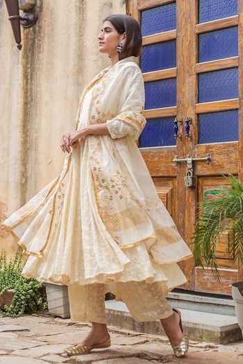 Gulabo Jaipur White Embroidered Anarkali Set Online at Aza Fashions Gulabo Jaipur_White Embroidered Anarkali Set_Online_at_Aza_Fashions