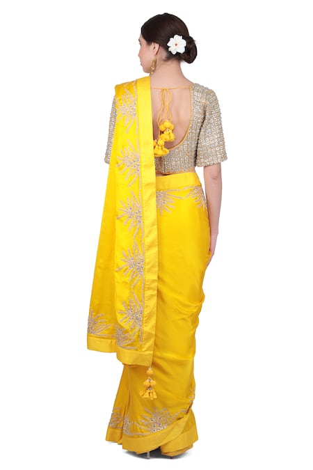 Nikasha Embroidered Saree with Blouse 