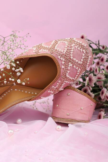 Label Deepti Bajaj Embroidered Juttis 