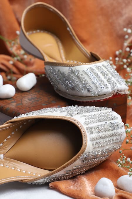 Label Deepti Bajaj Embellished Juttis 