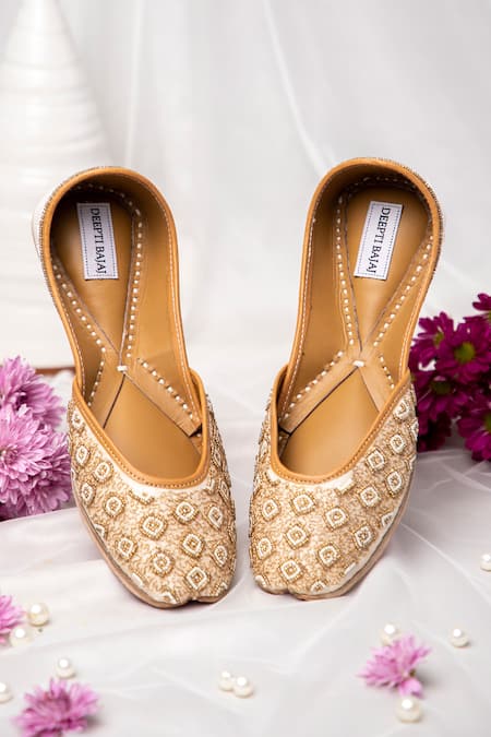 Label Deepti Bajaj Pearl Embroidered Silk Juttis 