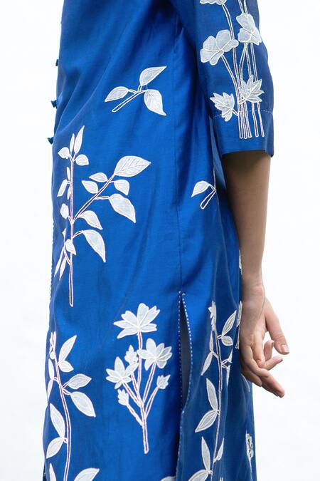 Payal Pratap Blue Chanderi Mandarin Collar Embroidered Kurta Set Online at Aza Fashions Payal Pratap_Blue Chanderi Mandarin Collar Embroidered Kurta Set _Online_at_Aza_Fashions