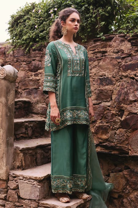 Samatvam by Anjali Bhaskar Chanderi Embroidered Kurta Set 