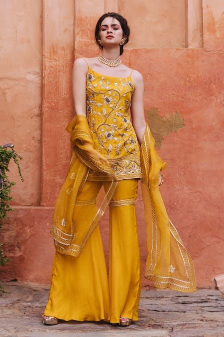 Samatvam By Anjali Bhaskar Yellow Organza, Cotton Silk, Georgette Satin Round Hand Embroidered Kurta Set 