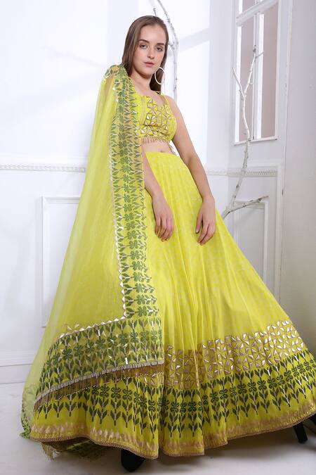 Buy Pooja Rajgarhia Gupta Green Organza, Georgette Sweetheart Neck Printed Lehenga Set Online at Aza Fashions Buy_Pooja Rajgarhia Gupta_Green Organza, Georgette Sweetheart Neck Printed Lehenga Set _Online_at_Aza_Fashions