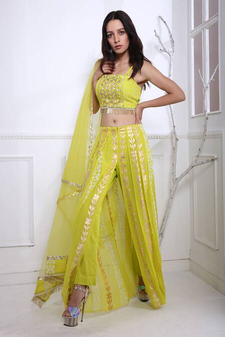 Pooja Rajgarhia Gupta Green Net, Georgette, Cotton Satin Square Neck Printed Top And Pant Set Online at Aza Fashions Pooja Rajgarhia Gupta_Green Net, Georgette, Cotton Satin Square Neck Printed Top And Pant Set _Online_at_Aza_Fashions