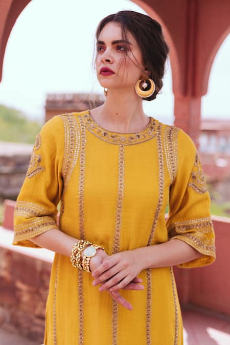 Buy Samatvam By Anjali Bhaskar Yellow Cotton, Chanderi, Shantoon Round Embroidered Kurta Set Online at Aza Fashions Buy_Samatvam By Anjali Bhaskar_Yellow Cotton, Chanderi, Shantoon Round Embroidered Kurta Set _Online_at_Aza_Fashions