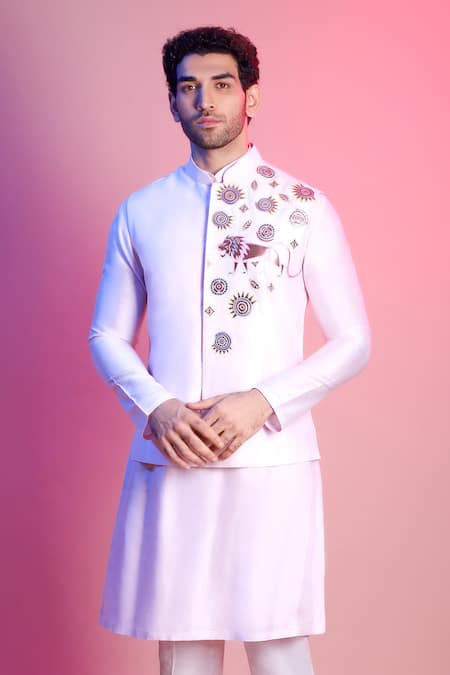 DiyaRajvvir Embroidered Bundi & Kurta Set 