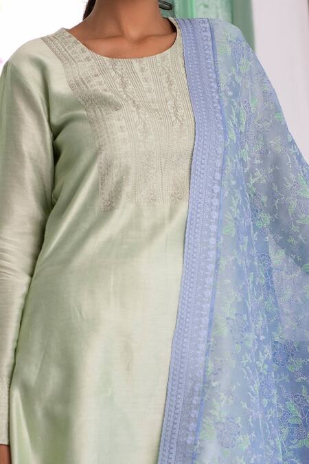 Buy Chhaya Mehrotra Green Kurta Handwoven Chanderi Pants Cotton Dupatta Silk Organza Round Set Online at Aza Fashions Buy_Chhaya Mehrotra_Green Kurta Handwoven Chanderi Pants Cotton Dupatta Silk Organza Round Set _Online_at_Aza_Fashions