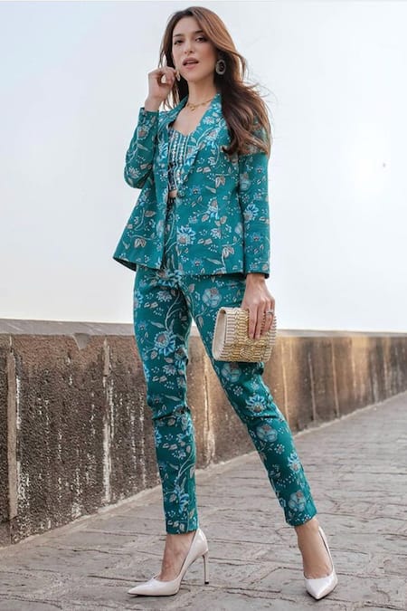 Chhavvi Aggarwal Green Crepe Top V Neck Blazer Lapel Floral Print Suit Set Online at Aza Fashions Chhavvi Aggarwal_Green Crepe Top V Neck Blazer Lapel Floral Print Suit Set _Online_at_Aza_Fashions