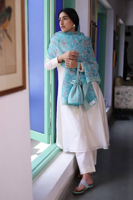 Shop Chhaya Mehrotra White Kurta Handwoven Chanderi Pants Cotton Dupatta Silk Organza Round Set at Aza Fashions Shop_Chhaya Mehrotra_White Kurta Handwoven Chanderi Pants Cotton Dupatta Silk Organza Round Set _at_Aza_Fashions