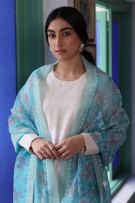 Buy Chhaya Mehrotra White Kurta Handwoven Chanderi Pants Cotton Dupatta Silk Organza Round Set Online at Aza Fashions Buy_Chhaya Mehrotra_White Kurta Handwoven Chanderi Pants Cotton Dupatta Silk Organza Round Set _Online_at_Aza_Fashions