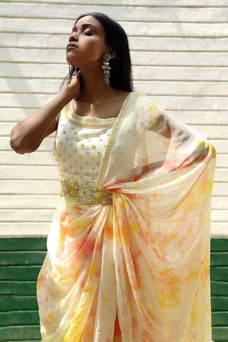 Shop Surbhi Gupta Yellow Georgette Tie-dye Pre-draped Saree With Blouse Online at Aza Fashions Shop_Surbhi Gupta_Yellow Georgette Tie-dye Pre-draped Saree With Blouse _Online_at_Aza_Fashions