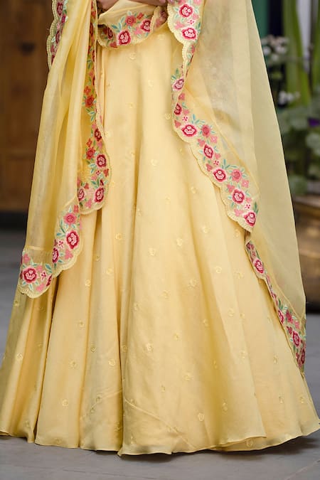 Buy_Chhaya Mehrotra_Yellow Lehenga Handwoven Chanderi Blouse And Dupatta Silk Organza V Neck Set _Online_at_Aza_Fashions
