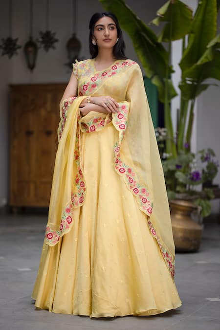 Chhaya Mehrotra Yellow Lehenga Handwoven Chanderi Blouse And Dupatta Silk Organza Set 