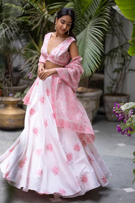 Chhaya Mehrotra Handwoven Chanderi Lehenga Set 