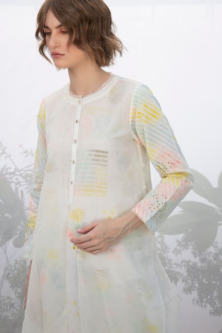 Shop Arcvsh By Pallavi Singh White Cotton, Chanderi, Linen Kurta Round Pant Set Online at Aza Fashions Shop_Arcvsh By Pallavi Singh_White Cotton, Chanderi, Linen Kurta Round Pant Set _Online_at_Aza_Fashions