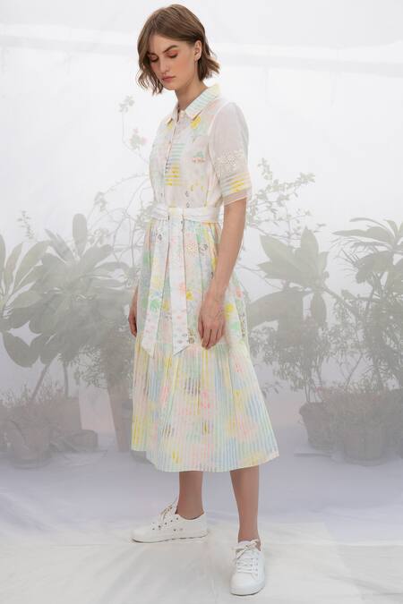 Arcvsh By Pallavi Singh White Linen Spread Collar Midi Dress Online at Aza Fashions Arcvsh By Pallavi Singh_White Linen Spread Collar Midi Dress _Online_at_Aza_Fashions