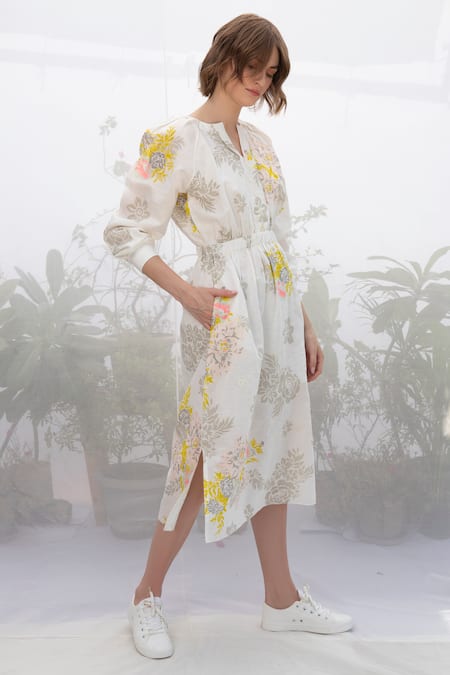 Arcvsh By Pallavi Singh White Linen Notched Midi Dress Online at Aza Fashions Arcvsh By Pallavi Singh_White Linen Notched Midi Dress _Online_at_Aza_Fashions