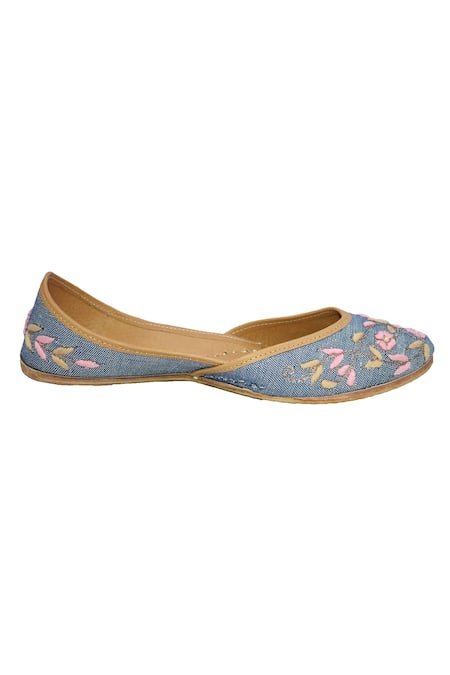 Buy Imlee Jaipur Blue Embroidered Floral Juttis Online at Aza Fashions Buy_Imlee Jaipur_Blue Embroidered Floral Juttis _Online_at_Aza_Fashions
