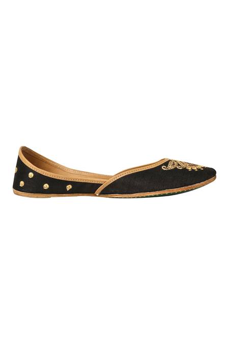 Buy_Imlee Jaipur_Black Silk Embroidered Juttis _Online_at_Aza_Fashions