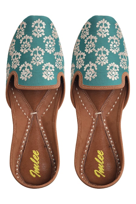 Imlee Jaipur Blue Embroidered Juttis