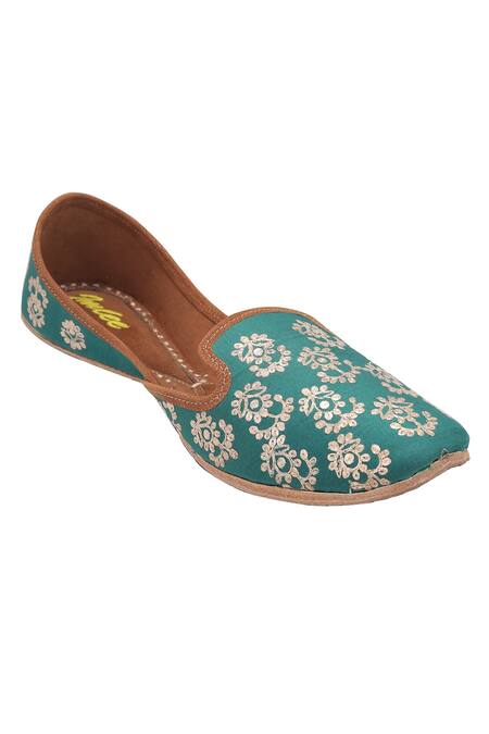 Buy Imlee Jaipur Blue Embroidered Juttis Online at Aza Fashions Buy_Imlee Jaipur_Blue Embroidered Juttis _Online_at_Aza_Fashions
