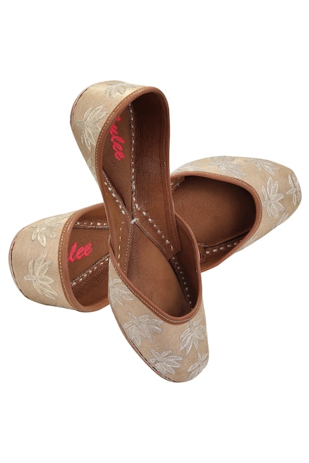 Imlee Jaipur Embroidered Juttis 