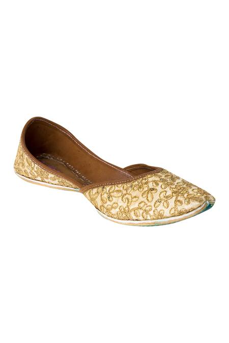 Imlee Jaipur_Gold Embroidered Silk Juttis _Online_at_Aza_Fashions