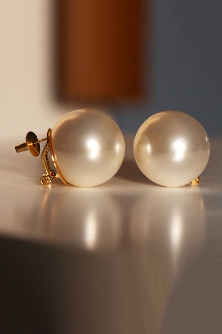 Buy 22k Gold Pearl Stud Earrings, Yellow gold earrings gift online at  aStudio1980.com