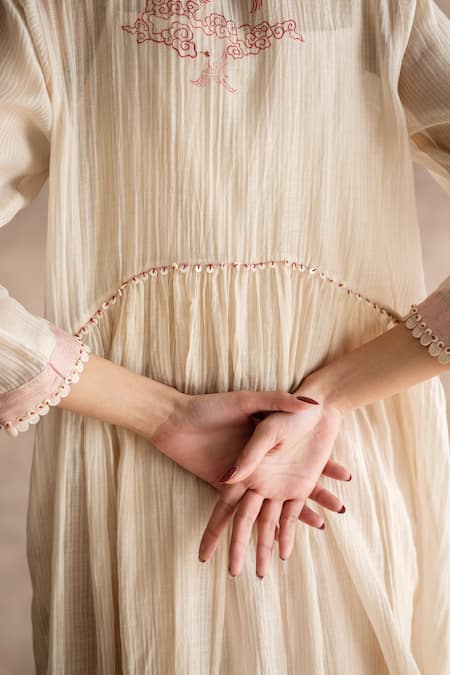 Swatti Kapoor_White Pin Stripe Chanderi Block Prints Collared Neck Ishan Kurta _at_Aza_Fashions