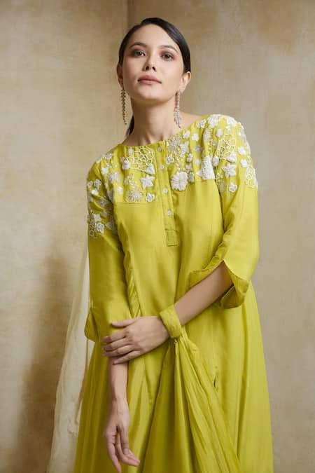 Itara_Green Boat Draped Kurta And Palazzo Set_at_Aza_Fashions