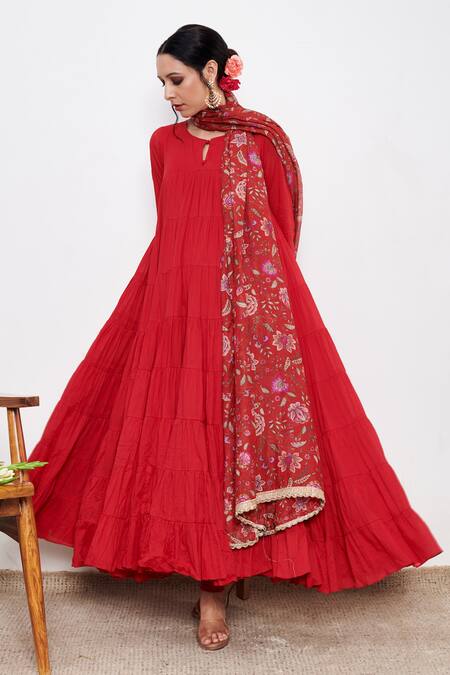 Shop_Itraake_Red Mul Printed Floral Keyhole Raag Anarkali Set With Chanderi Dupatta _Online_at_Aza_Fashions