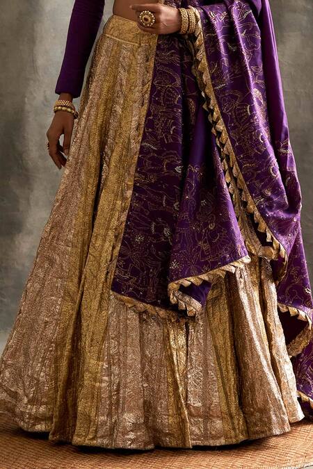 Shop Itrh Gold Shantoon, Lehenga Lampi Blouse Lampi Lining Panelled Bridal Set Online at Aza Fashions Shop_Itrh_Gold Shantoon, Lehenga Lampi Blouse Lampi Lining Panelled Bridal Set _Online_at_Aza_Fashions