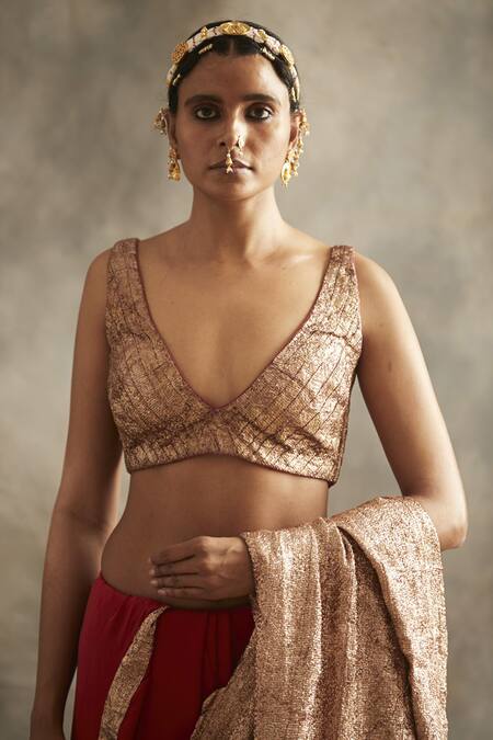 Shop_Itrh_Gold Pure Crepe Zari Saree With Blouse_Online_at_Aza_Fashions