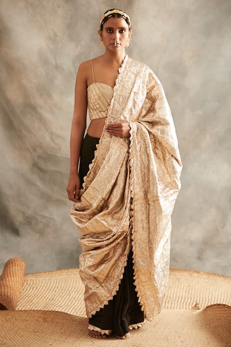 Anaghā - Gold Mul-Zari Saree – Ādhyavi