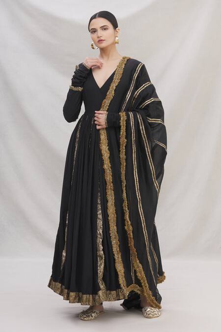 Itrh_Black V Neck Embroidered Angarkha With Dupatta_Online_at_Aza_Fashions