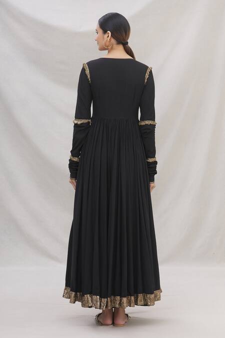 Shop_Itrh_Black V Neck Embroidered Angarkha With Dupatta_at_Aza_Fashions