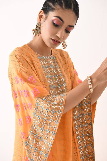 Pooja Rajgarhia Gupta_Orange Crepe Round Printed Kaftan Tunic And Pant Set _at_Aza_Fashions