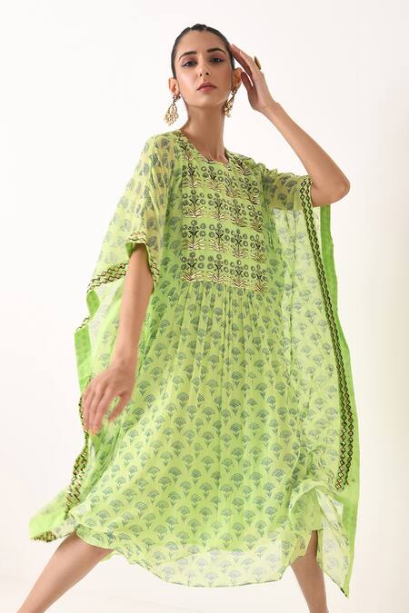 Buy_Pooja Rajgarhia Gupta_Green Georgette Round Printed Kaftan _Online_at_Aza_Fashions