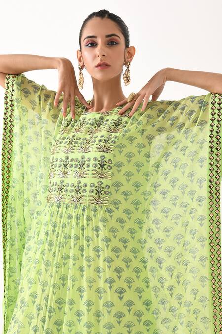 Pooja Rajgarhia Gupta_Green Georgette Round Printed Kaftan _at_Aza_Fashions