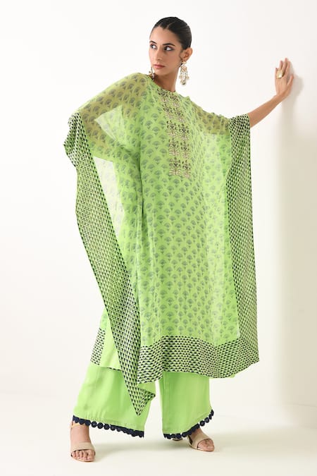 Pooja Rajgarhia Gupta Green Crepe, Georgette Round Printed Kaftan Tunic And Pant Set Online at Aza Fashions Pooja Rajgarhia Gupta_Green Crepe, Georgette Round Printed Kaftan Tunic And Pant Set _Online_at_Aza_Fashions