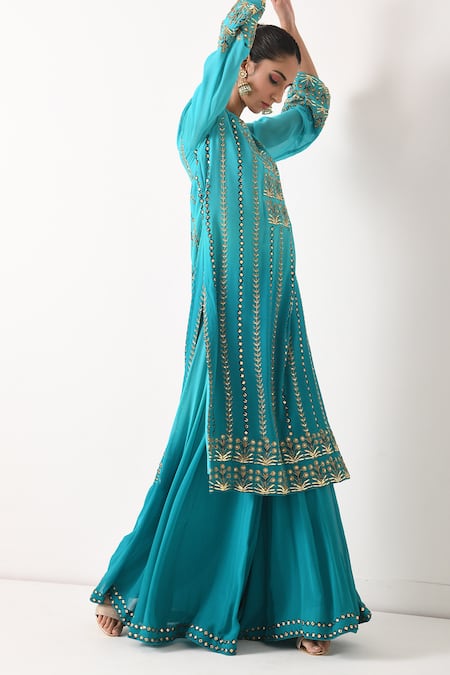 Pooja Rajgarhia Gupta Embroidered Kurta Set 