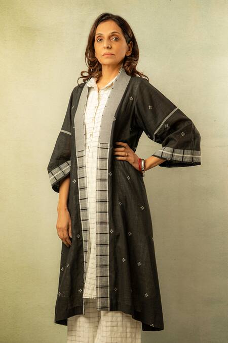 Ibai Black Handwoven Jamdani Jacket