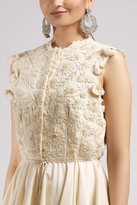 J By Jannat White Cotton Round Embroidered Kurta And Sharara Set at Aza Fashions J By Jannat_White Cotton Round Embroidered Kurta And Sharara Set _at_Aza_Fashions